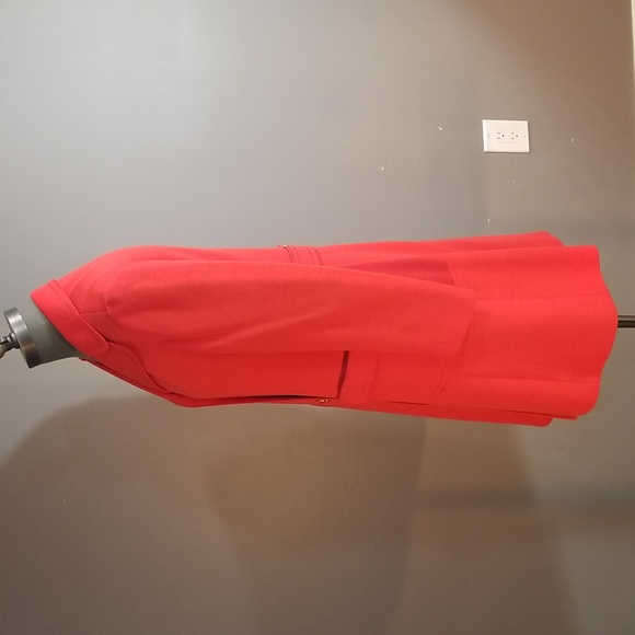 Vintage Modell orange/red womens 3/4 coat.  Aprox. Size 10 - 12 fully lined. - Picture 6 of 16